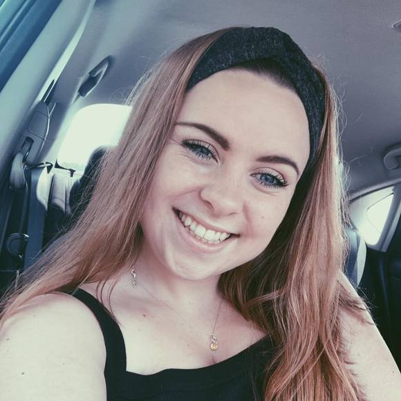 Meet your Posher, Amber - Picture 1 of 1